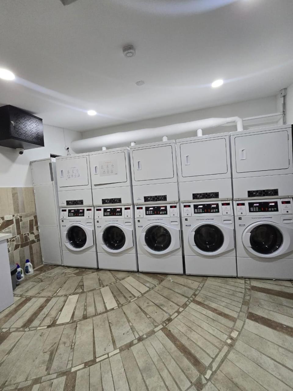 Privado Vacacional A 5m Del Aeropuerto, 20 Minutos Del Parque Del Cafe Y Centro De Con 4 Piscinas, 3 Jacuzzi, Sauna By Molca Xperiences 3h Apartment Armenia (Quindio)