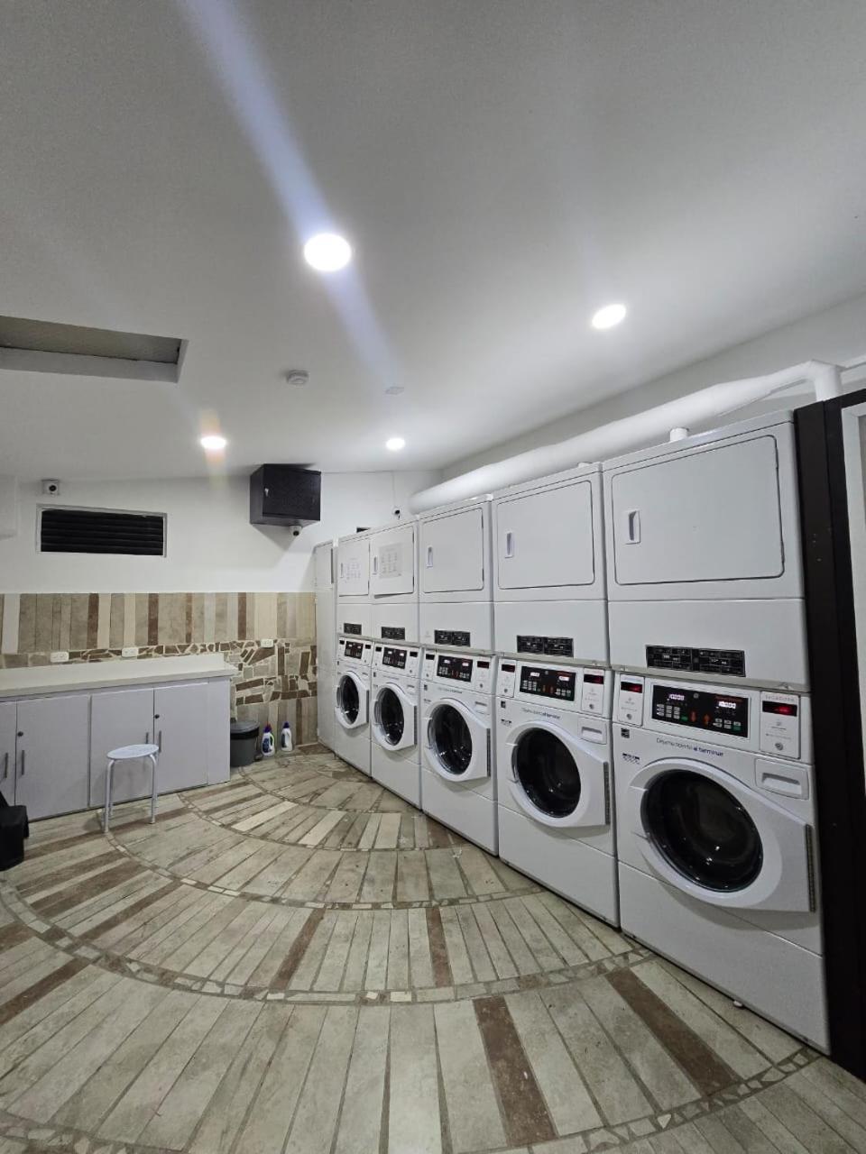 Apartment Privado Vacacional A 5m Del Aeropuerto, 20 Minutos Del Parque Del Cafe Y Centro De Con 4 Piscinas, 3 Jacuzzi, Sauna By Molca Xperiences 3h