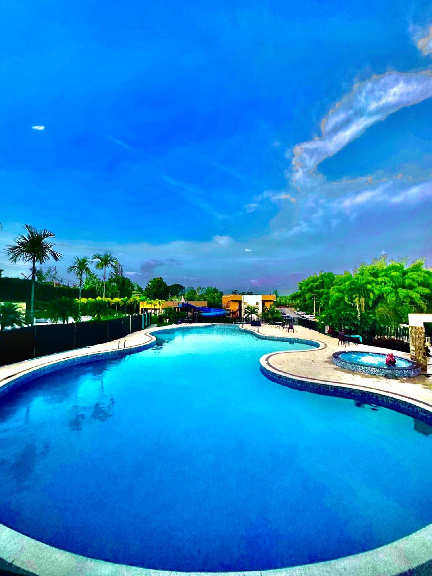 Privado Vacacional A 5m Del Aeropuerto, 20 Minutos Del Parque Del Cafe Y Centro De Con 4 Piscinas, 3 Jacuzzi, Sauna By Molca Xperiences 3h Apartment